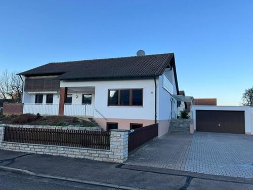 Foto - Einfamilienhaus mit Garten zu vermieten