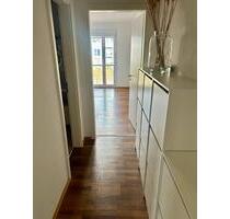 WG Zimmer mit eigenem Bad in 60438 Frankfurt Riedberg - Bad Homburg vor der Höhe Gonzenheim