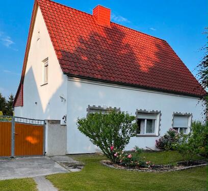 Foto - Gepflegtes Einfamilienhaus mit 1883 m² Grundstück provisionsfrei