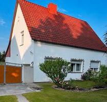 Gepflegtes Einfamilienhaus mit 1883 m² Grundstück provisionsfrei - Wittenberg Lutherstadt Reinsdorf