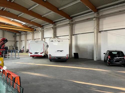 Foto - Stellplätze für Wohnmobile, Boote, Oldtimer Halle oder Außenplatz