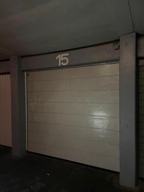 Foto - Garage Heuchelhof 97084 - 60,00 EUR Miete,