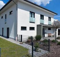 Modernes Einfamilienhaus mit Doppelgarage und vieles mehr - Baunatal