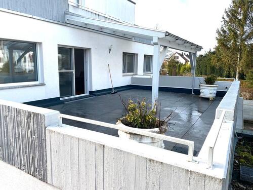 Foto - 4,5-Zimmer-Wohnung120qAufzug 44qm TerrasseBB-Dagersheim