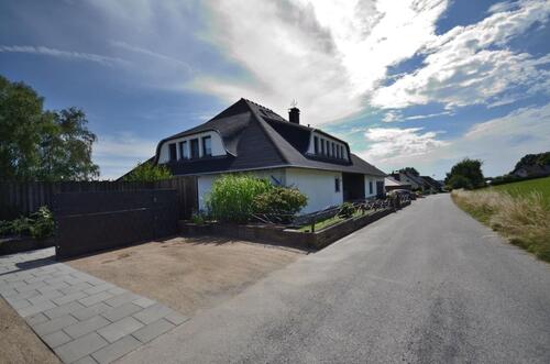 Foto - Charmante Dachgeschosswohnung in Jennef-Uckerath zu vermieten