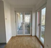 Moderne 2-Zimmer-Wohnung mit Balkon, Parkettboden und Stellplatz - Crailsheim