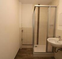 Wohlfühlgarantie...neu sanierte 3-RW mit Dusche und Balkon!!! - Freiberg