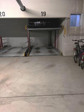 Foto - Stapelparker (Duplex) oben und unten in Germering zu vermieten