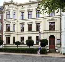 Charmante 2-Zimmer-Dachgeschosswohnung in zentraler Lage am Pfaffenteich - Schwerin Altstadt