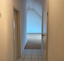 Dachgeschoss-Wohnung 2 Zimmer - 620,00 EUR Kaltmiete, ca. 40,00 m² in Worms (PLZ: 67550) Nördliche Vororte Dachgeschoss-Wohnung 2 Zimmer - 620,00 EUR Kaltmiete, ca. 40,00 m² in Worms (PLZ: 67550) Nördliche Vororte