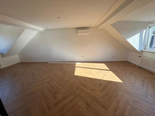 Foto - Moderne 3,5 Zimmer, Saniert, Klima, Einbauküche