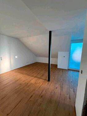 Foto - 3 Zimmer Dachgeschoßwohnung in Gerbrunn