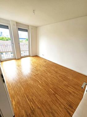 Foto - Skylineblick 4 Zimmer Wohnung Nähe Messe und Europaviertel