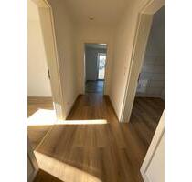 Single Wohnung, hell und frisch renoviert, 2,5 Zimmer - Rheinböllen