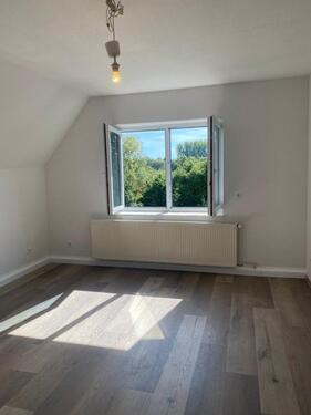 Foto - ERSTBEZUG Kernsanierte schöne ruhige 3-Zmmer Wohnung zu vermieten