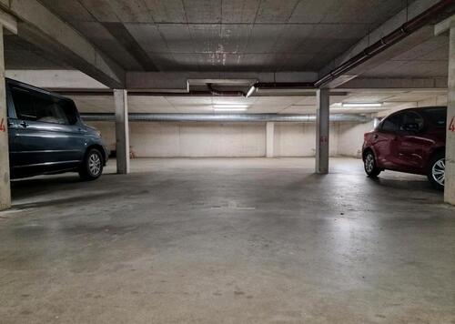 Foto - 2 Tiefgaragenstellplätze nebeneinander, groß, hell und trocken