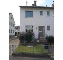 Haushälfte zur Miete - 900,00&nbsp;EUR Kaltmiete, ca.&nbsp; 80,00&nbsp;m&sup2; in Elsenfeld (PLZ: 63820)