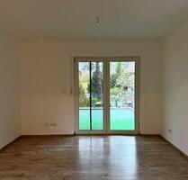 Geräumige 2-Zimmer-Wohnung mit TERRASSE und EBK in Schönwalde - Schönwalde-Glien