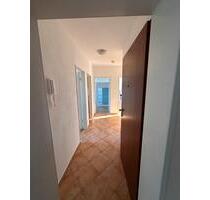 3-Zi.-Wohnung in Ratingen-Mitte mit Balkon. PROVISIONSFREI!