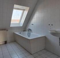 Dachgeschosswohnung 531 - 400,00 EUR Kaltmiete, in Roßwein (PLZ: 04741)