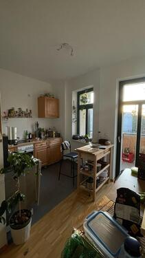 Foto - Nachmiete für schön sanierten Altbau mit großem Balkon zum ruhige