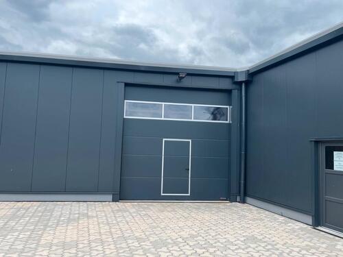 Foto - Stellplatz Halle 3,30 Einfahrtshöhe Boot Caravan Kamper Oldtimer