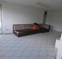 Helle 3-Zimmer-Wohnung mit Balkon in Duisburg-Homberg - Willich