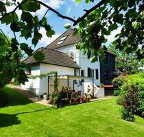 Sanierte Doppelhaushälfte – 127m² | Garten | Spielplatz | ab Sep - Essen Stadtbezirk VIII