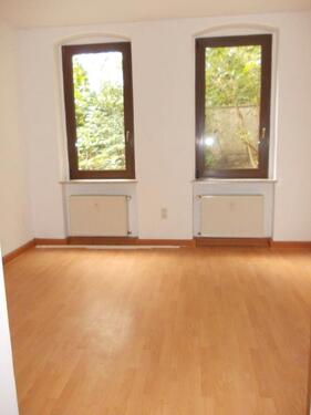 Foto - Kleine neu sanierte 2-Raum-Whg. im HH mit separaten Eingang