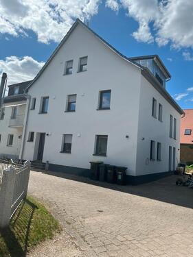 Foto - Schöne 1 Zimmer Dachgeschoss 70m3