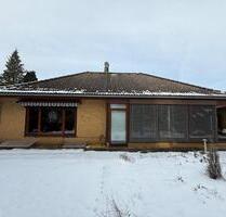 Charmanter Bungalow auf 1.103 m² Grundstück mit Wintergarten - Sprakensehl
