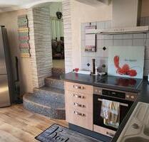 Ein-Mehrfamilienhaus in Wallau - 250.000,00&nbsp;EUR Kaufpreis, ca.&nbsp; 370,00&nbsp;m&sup2; in Biedenkopf (PLZ: 35216)