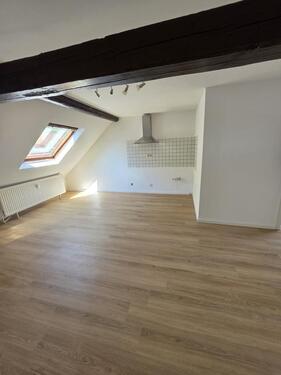 Foto - Renovierte 1-ZKB DG Wohnung in Saarbrücken-St. Arnual Nähe Markt