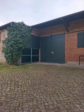 Foto - Unterstellplätze CaravanWohnwagenWohnmobil Überdacht vermieten