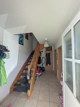 Foto - +++TOLLES REIHENMITTELHAUS+GARTEN+MODERNES BAD M. WANNE+GR. KÜCHE+TOLLES WOHNZIMMER++