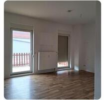 Charmante 2-Raum-Wohnung mit sonniger Terrasse in ruhiger Lage in Spremberg - aktuell wird sie renoviert-