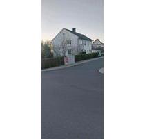 3 Familienhaus zu verkaufen - 689.000,00&nbsp;EUR Kaufpreis, ca.&nbsp; 240,00&nbsp;m&sup2; in Petersberg (PLZ: 36100)