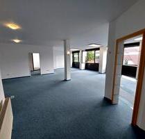 Büro Praxis 121m2 zentral in Brinkum zu vermieten - Stuhr