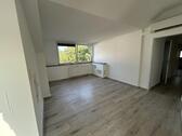 Foto - Klimatisierte 3,5-Zimmer-Dachgeschosswohnung in Uhingen zu vermieten