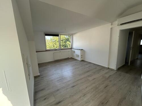 Foto - Klimatisierte 3,5-Zimmer-Dachgeschosswohnung in Uhingen zu vermieten