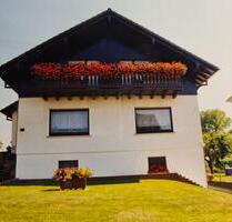 Zweifamilien-Haus in Ortsrandlage – POVISIONSFREI - Hadamar