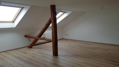 Foto - Renovierte 3Zi. Dachgeschosswohnung in zentraler Lage