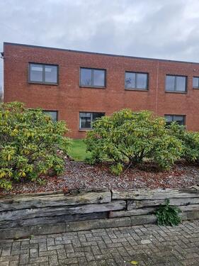 Foto - Großzügige Bürofläche in ruhigem Gewerbeobjekt