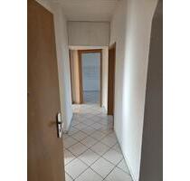 Renovierte 3,5 Zimmer Wohnung ab sofort zu vermieten - Duisburg Duisburg-Mitte