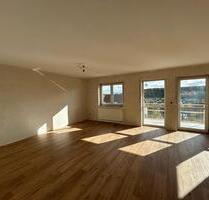 Sonnige 4-Zimmer Wohnung mit Balkon in Greußenheim