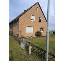 Wohngebäude, Doppelgarage 2709 m2 Grundstück - Bielefeld Heepen