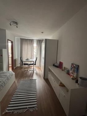 Foto - Schöne 1-Zimmer-Studenten-Wohnung mit Einbauküche in Landau