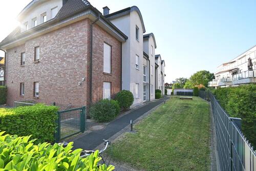 Foto - Erdgeschosswohnung mit Garten und Garage in beliebter Wohnlage!