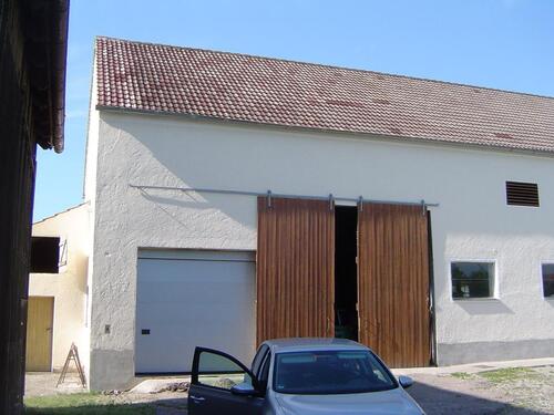 Foto - Bauernhaus, optional mit Stallungen, Schuppen, Garten, Wiese, usw