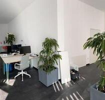 Tisch in Büro mit Gemeinschaftsflächen und in guter Gesellschaft - Darmstadt Darmstadt-Ost